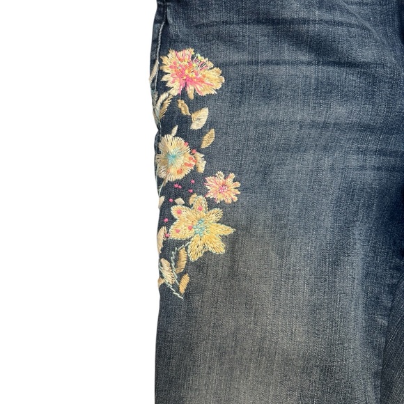 Lucky Brand Sweet Mid Rise Straight Jeans 8/29 Embroidered Floral - Picture 4 of 10